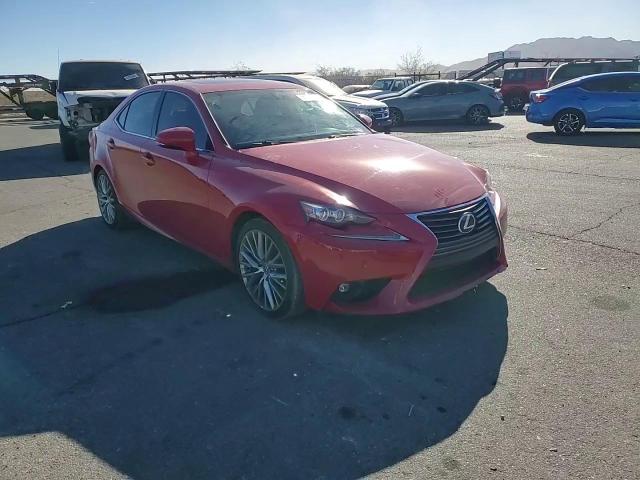 2016 Lexus IS - Image 11