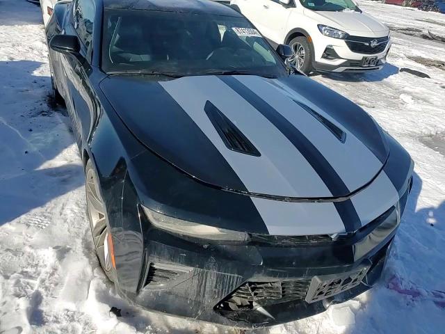 2016 Chevrolet Camaro - Image 10