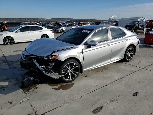 2018 Toyota Camry - Image 13