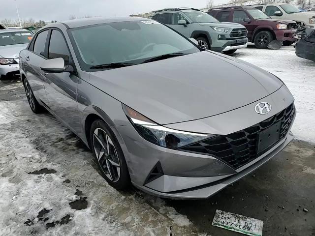 2023 Hyundai Elantra - Image 13