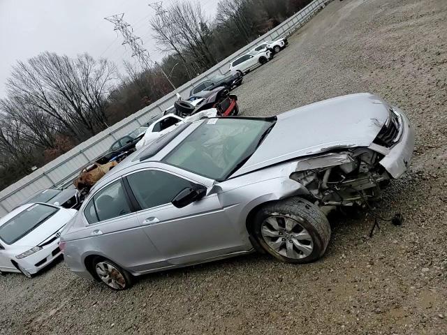 2009 Honda Accord - Image 11