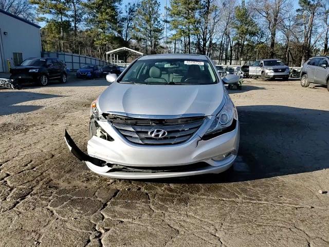 2012 Hyundai Sonata - Image 13