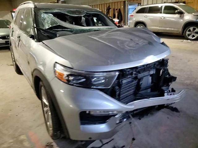 2023 Ford Explorer - Image 11