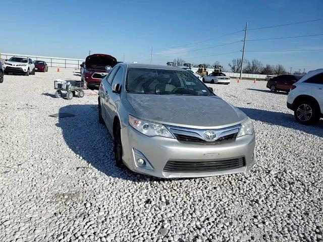 2014 Toyota Camry - Image 11