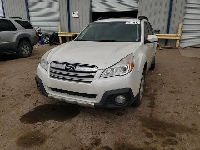 2013 Subaru Outback - Image 11