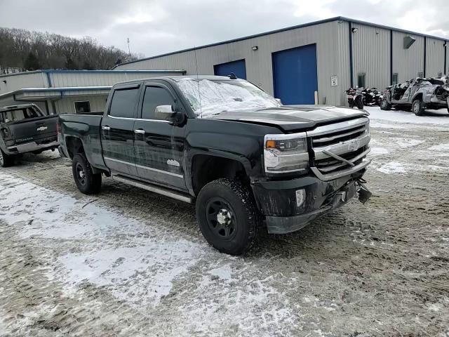 2018 Chevrolet Silverado - Image 13