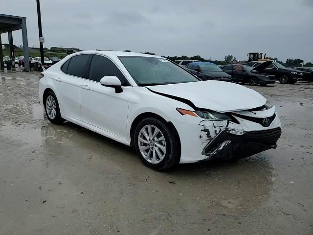 2023 Toyota Camry - Image 13