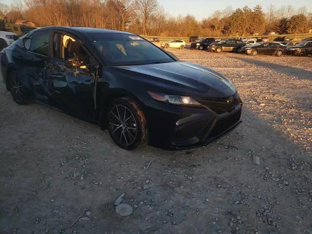 2024 Toyota Camry - Image 14