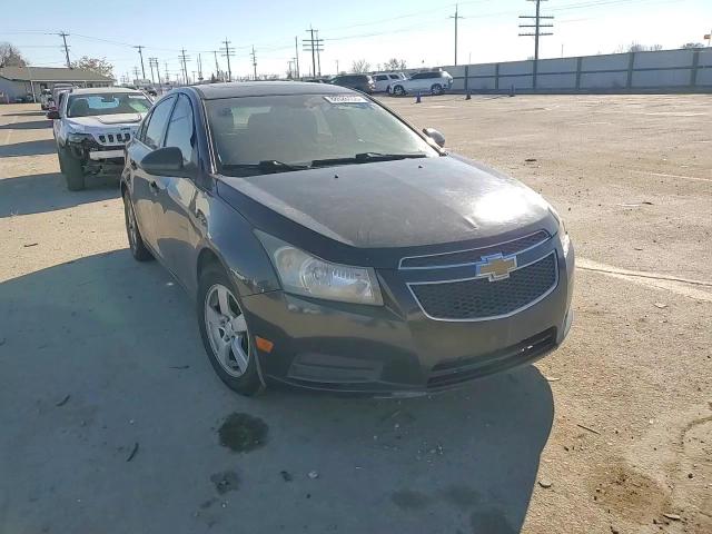 2012 Chevrolet Cruze - Image 10