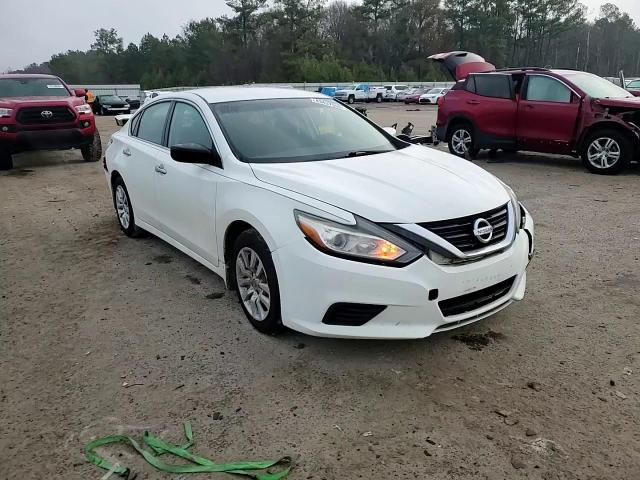2017 Nissan Altima - Image 11