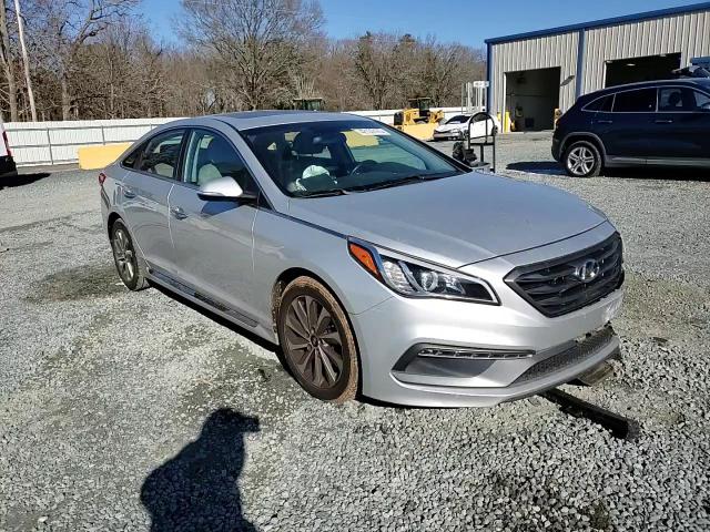 2016 Hyundai Sonata - Image 11