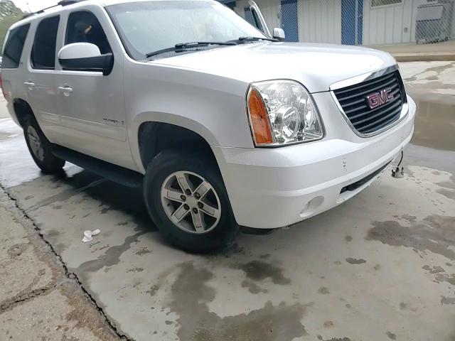 2007 GMC Yukon VIN: 1GKFC13JX7R246138 Lot: 87856705