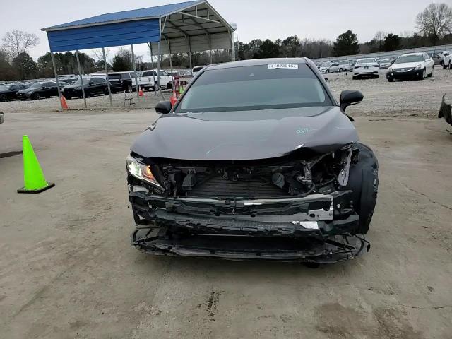 2020 Toyota Camry - Image 11
