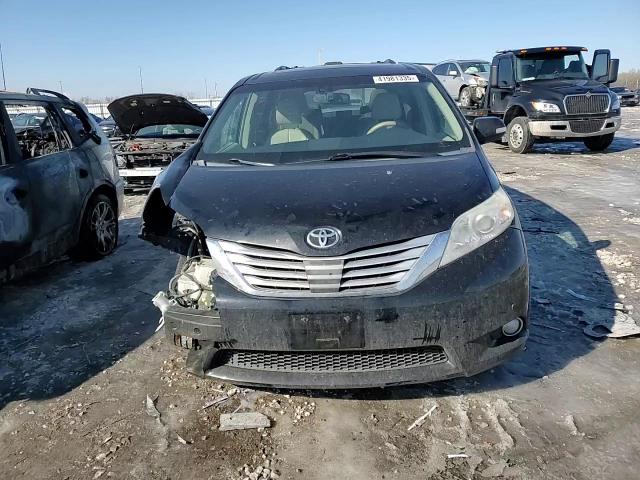 2014 Toyota Sienna - Image 12
