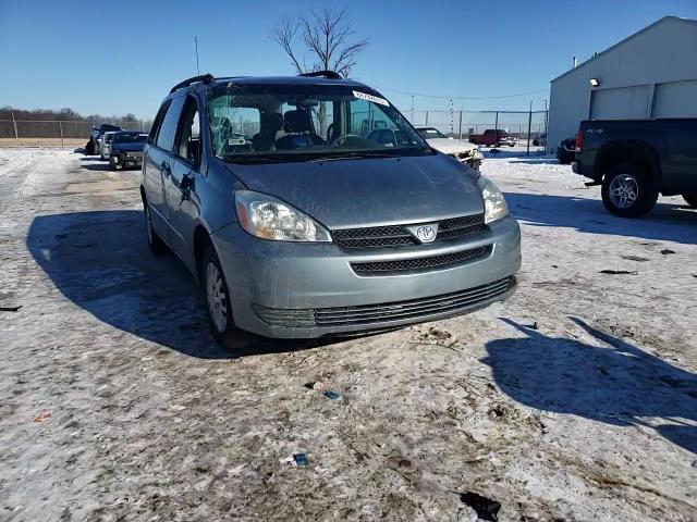 2004 Toyota Sienna - Image 11