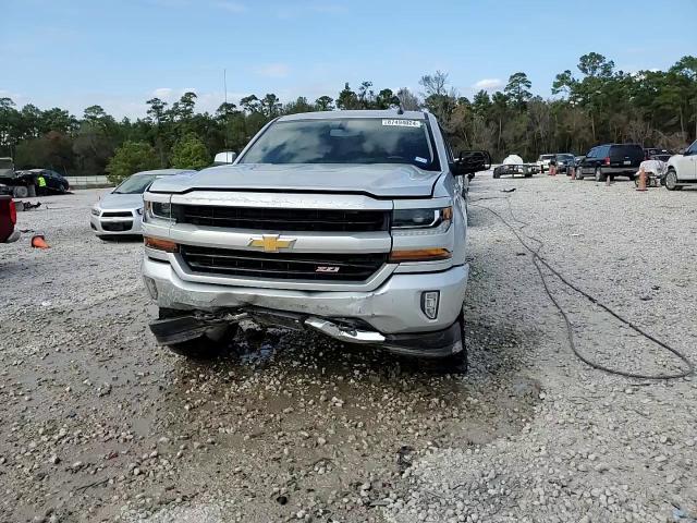 2018 Chevrolet Silverado - Image 13