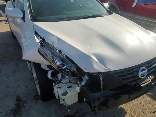 2011 Nissan Altima - Image 11