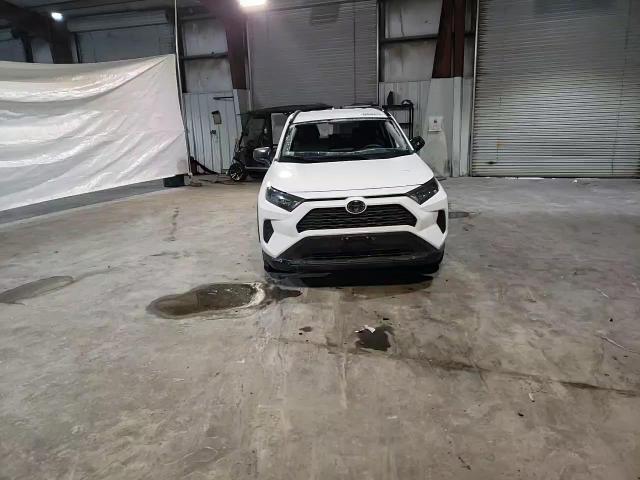 2021 Toyota RAV 4 - Image 11