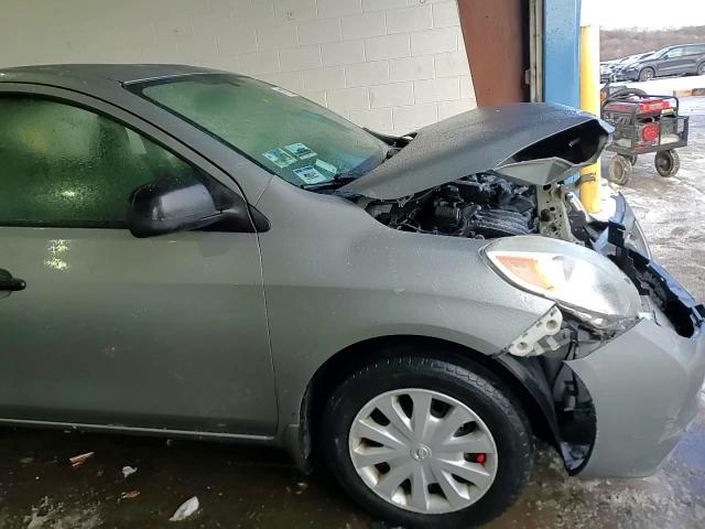 2014 Nissan Versa - Image 13