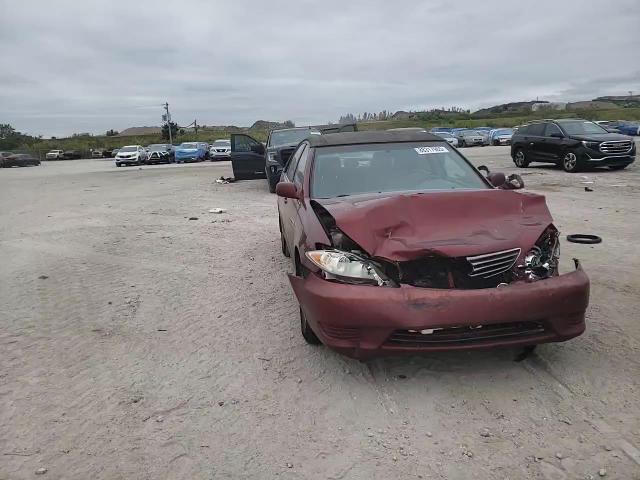 2005 Toyota Camry - Image 11