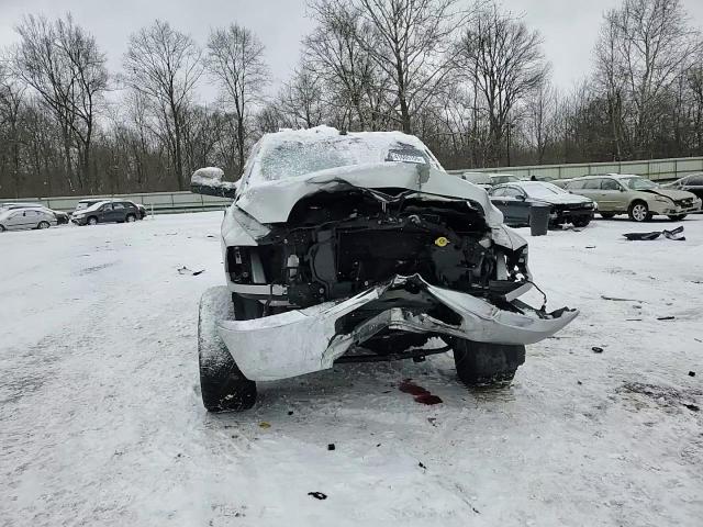 2014 RAM 2500 - Image 11