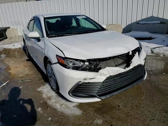 2022 Toyota Camry - Image 14