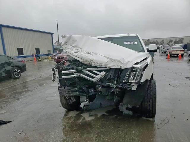 2016 Cadillac Escalade - Image 15