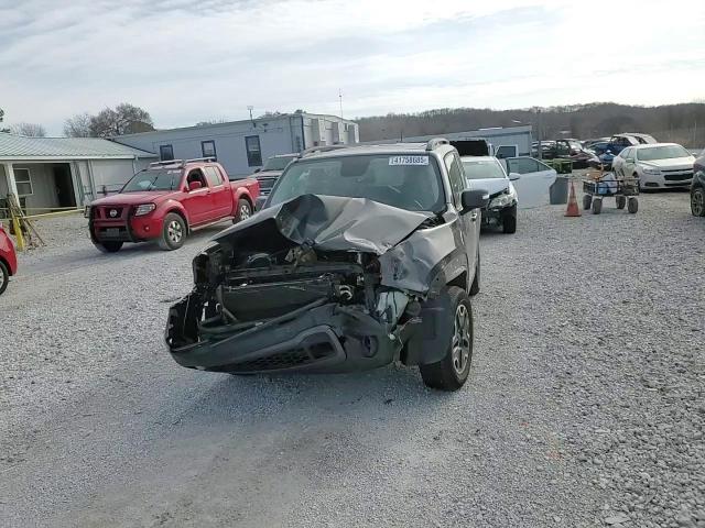 2016 Jeep Renegade - Image 10