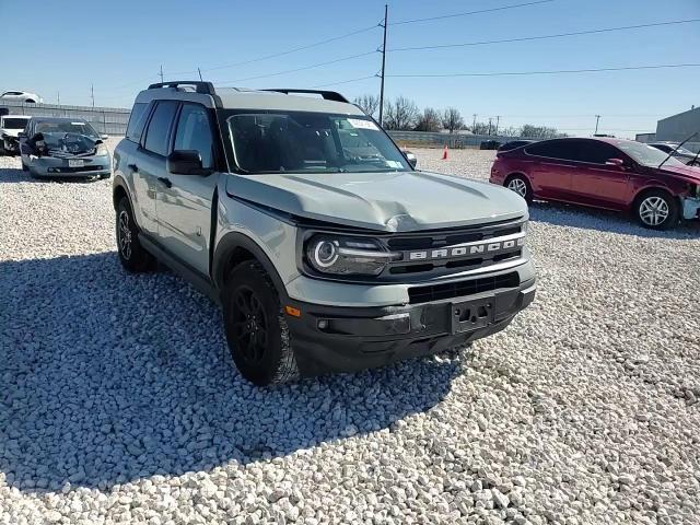 2022 Ford Bronco - Image 12