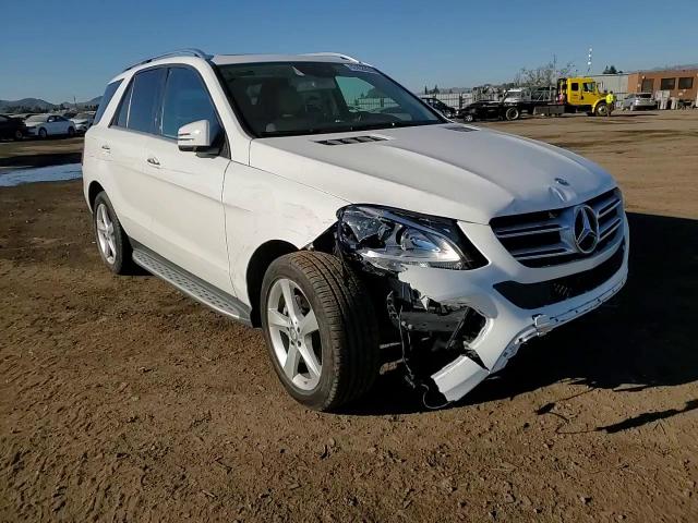 2016 Mercedes-Benz GLE - Image 11