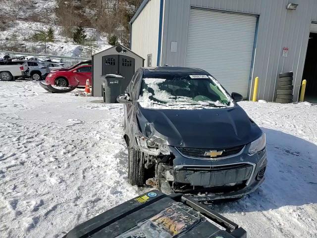 2017 Chevrolet Sonic - Image 10