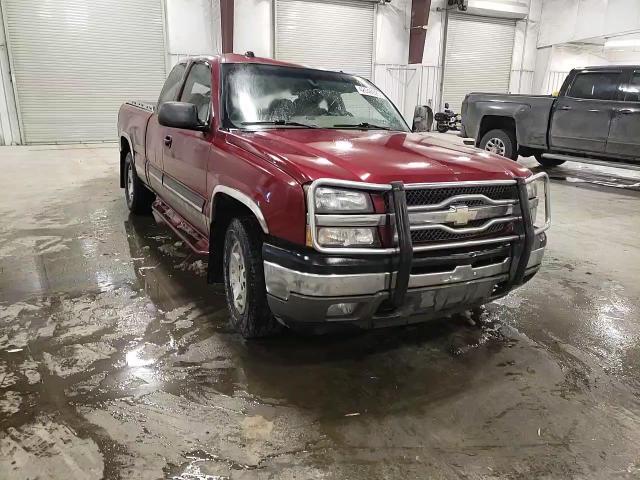 2005 Chevrolet Silverado - Image 10