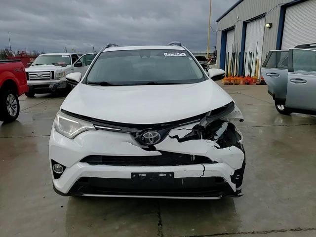 2017 Toyota RAV 4 - Image 14