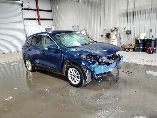 2020 Ford Escape - Image 15