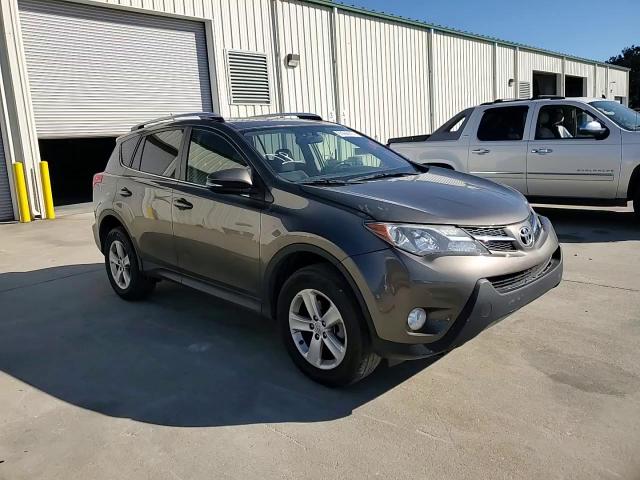2013 Toyota RAV 4 - Image 11