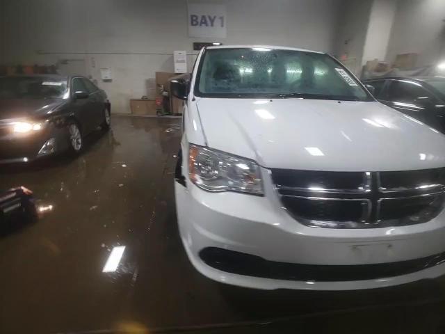 2016 Dodge Caravan - Image 14