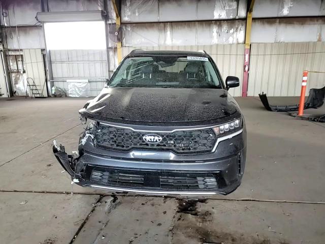 2021 Kia Sorento - Image 11