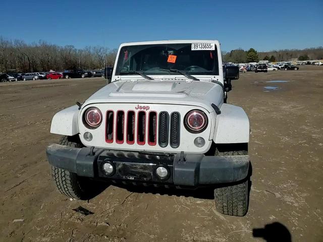 2015 Jeep Wrangler - Image 12