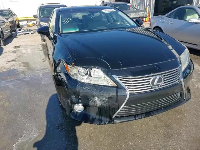 2014 Lexus ES - Image 13