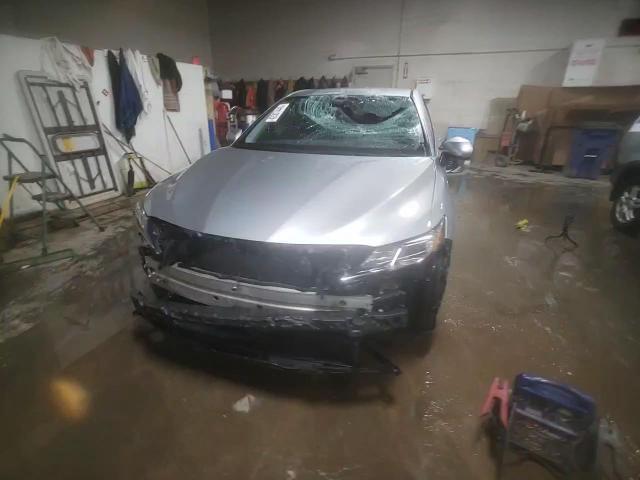 2020 Toyota Camry - Image 14