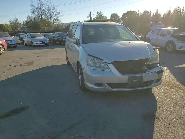 2005 Honda Odyssey - Image 11