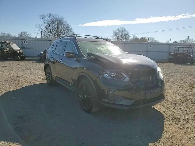 2018 Nissan Rogue - Image 11
