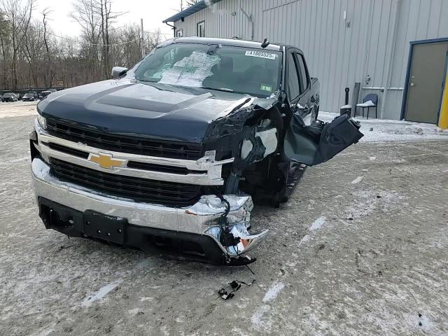 2019 Chevrolet Silverado - Image 10