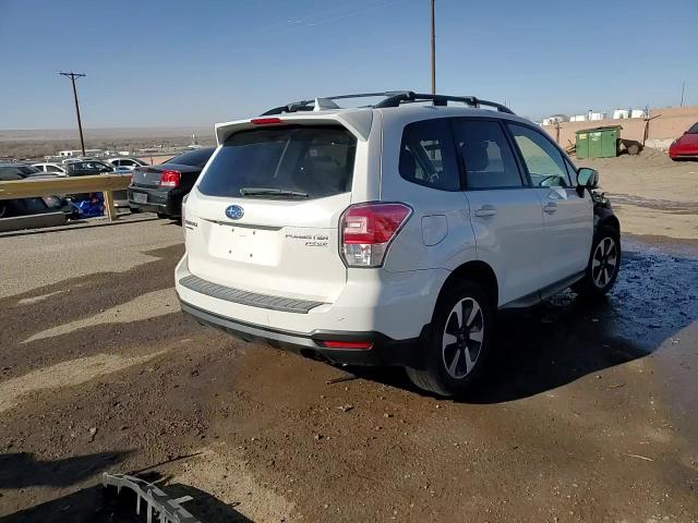 2017 Subaru Forester - Image 15