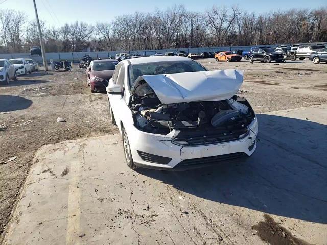 2017 Ford Focus - Image 10