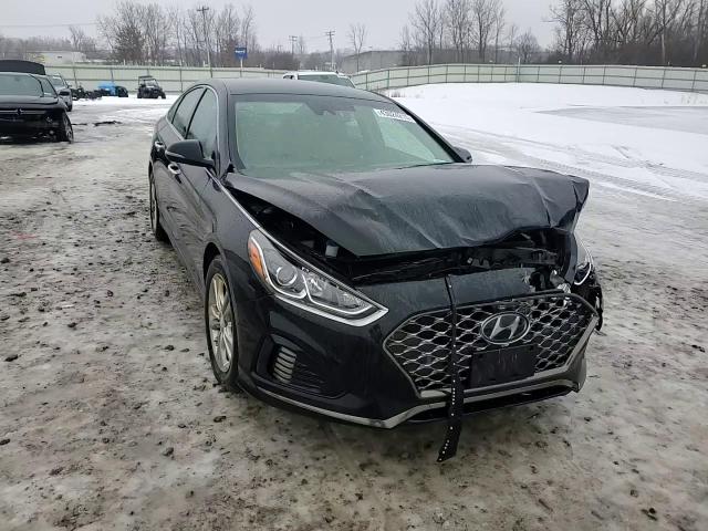 2018 Hyundai Sonata - Image 11