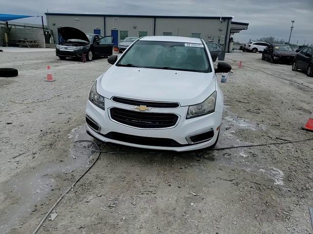 2015 Chevrolet Cruze - Image 13
