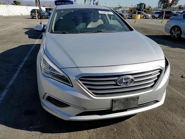 2016 Hyundai Sonata - Image 11