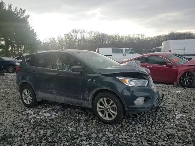 2019 Ford Escape - Image 11