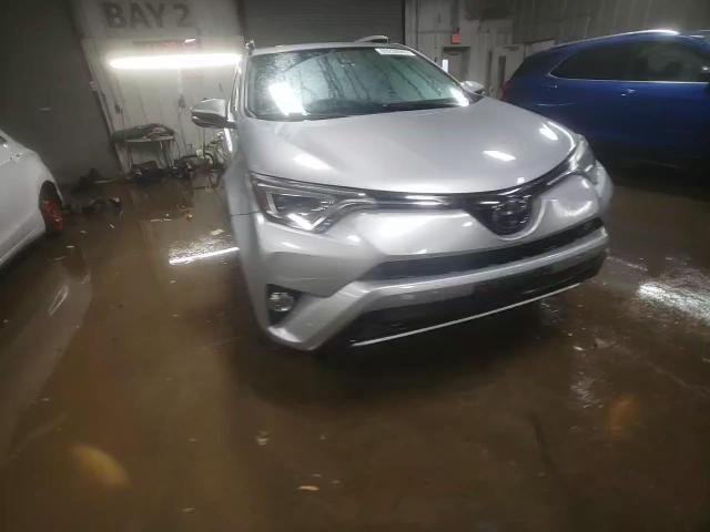 2016 Toyota RAV 4 - Image 13